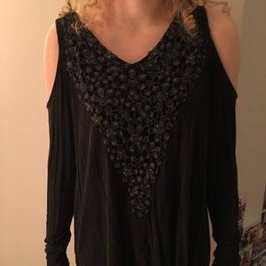 Floral cold shoulder top